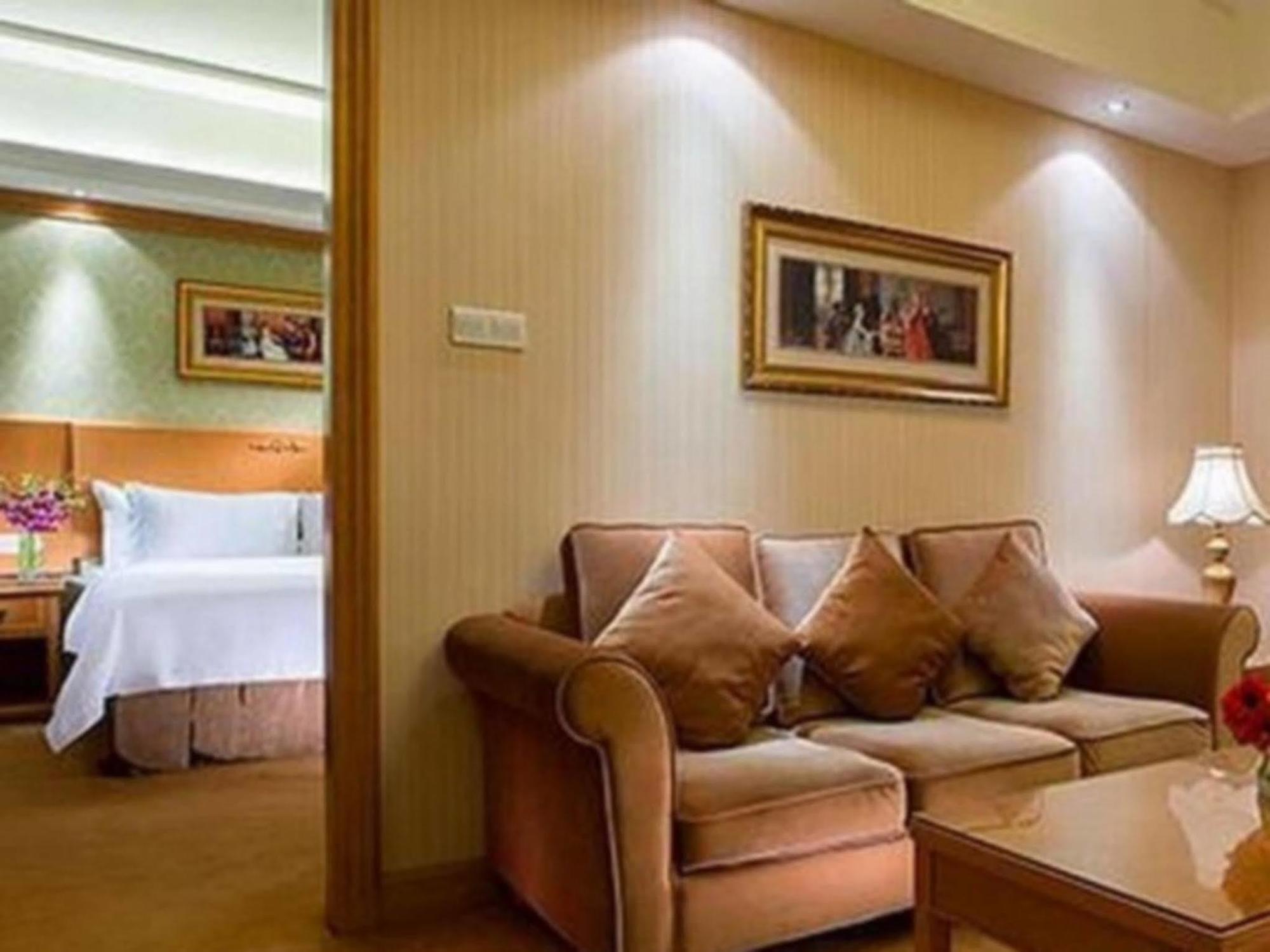 Vienna Hotel Shenzhen Longhua Zewnętrze zdjęcie